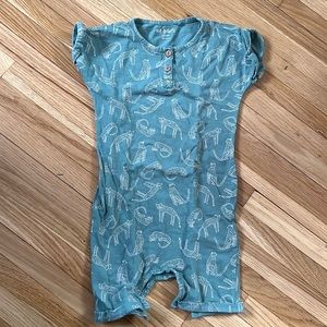 Soft gallery short sleeved romper size 24m